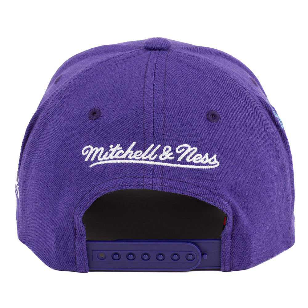 Mitchell & Ness - NBA HOME TOWN CLASSIC RED LOS ANGELES LAKERS CAP ...