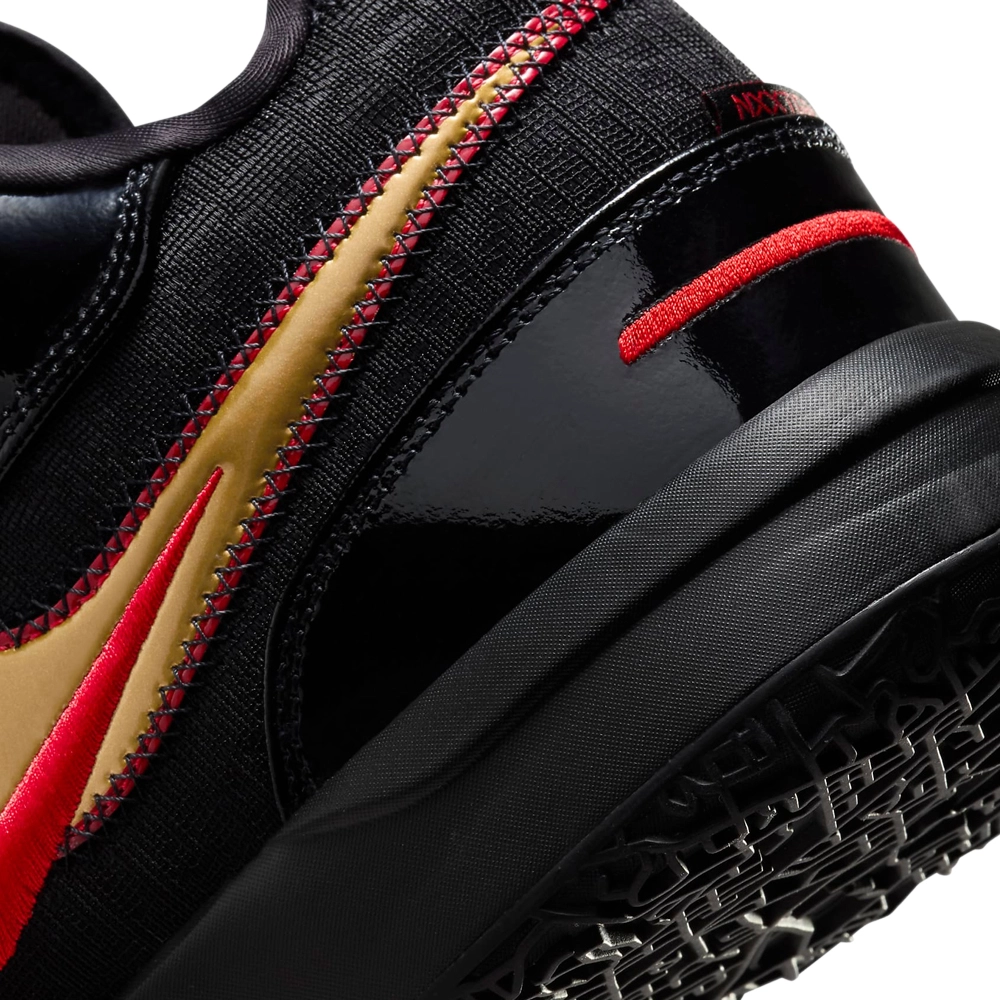 new lebron shoes black