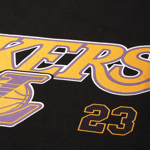 NBA: LEBRON JAMES CLASSIC T-SHIRT-BLACK