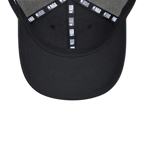 NBA CHICAGO BULLS MONOCHROME BLACK TRUCKER CAP 'BLACK'