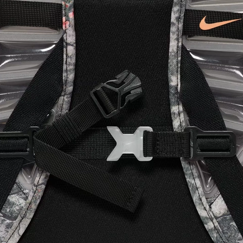 NIKE VARSITY ELITE PRINTED  BACKPACK (32L) 'CREAM/BLACK/GREY'