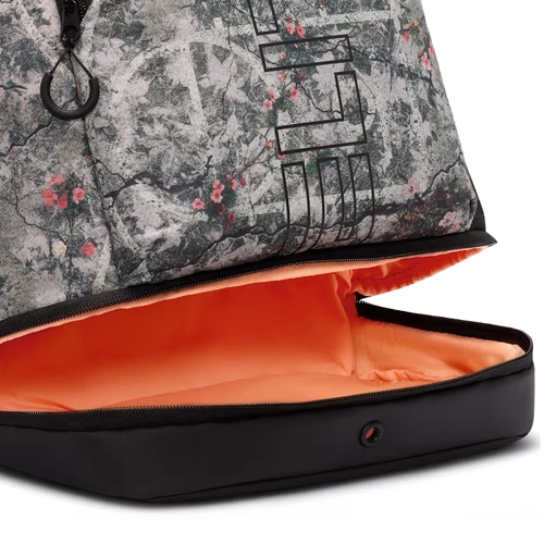 NIKE VARSITY ELITE PRINTED  BACKPACK (32L) 'CREAM/BLACK/GREY'