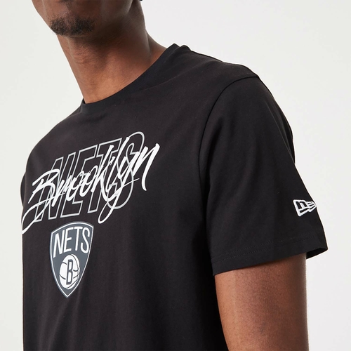 NEW ERA BROOKLYN NETS NBA SCRIPT T-SHIRT 'BLACK/WHITE'