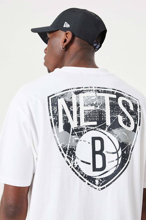 NEW ERA BROOKLYN NETS NBA INFILL TEAM LOGO OVERSIZED T-SHIRT 'WHITE/BLACK'