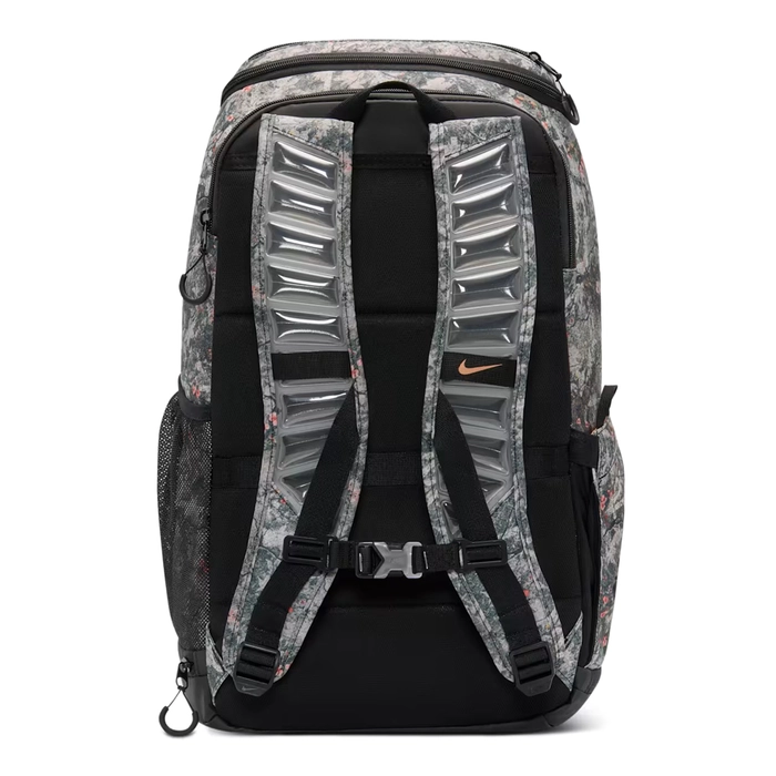 NIKE VARSITY ELITE PRINTED  BACKPACK (32L) 'CREAM/BLACK/GREY'
