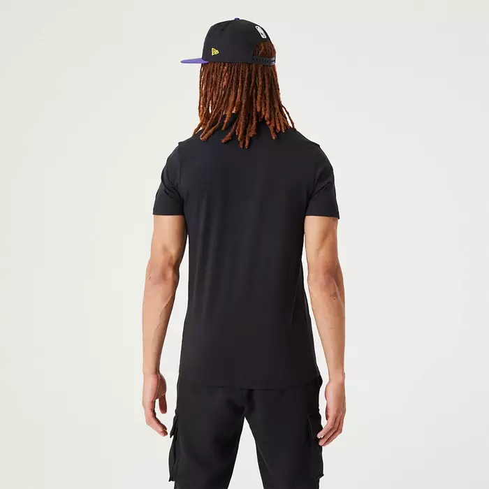 NEW ERA LOS ANGELES LAKERS NBA INFILL GRAPHIC T-SHIRT 'BLACK'