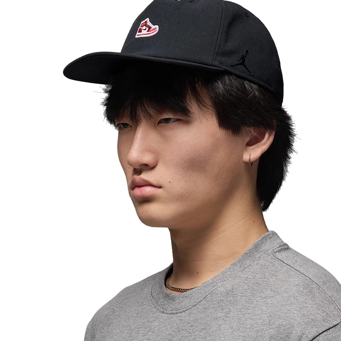 JORDAN PRO STRUCTURED SNEAKER CAP 'BLACK'