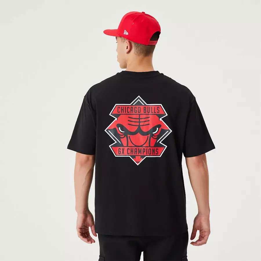 NEW ERA CHICAGO BULLS NBA CHAMPIONSHIP OVERSIZED T-SHIRT 'BLACK'