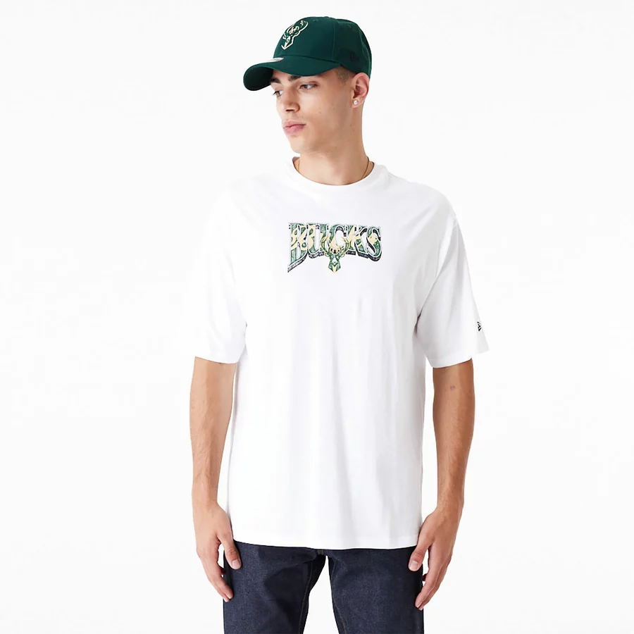 NEW ERA MILWAUKEE BUCKS NBA CHAMPIONSHIP OVERSIZED T-SHIRT 'WHITE'